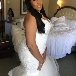 2019 Lazaro Wedding Dress